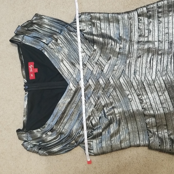 Derhy Silver Sleeveless Layered Pleats, Formal Dress - Size Large - Picture 10 of 11